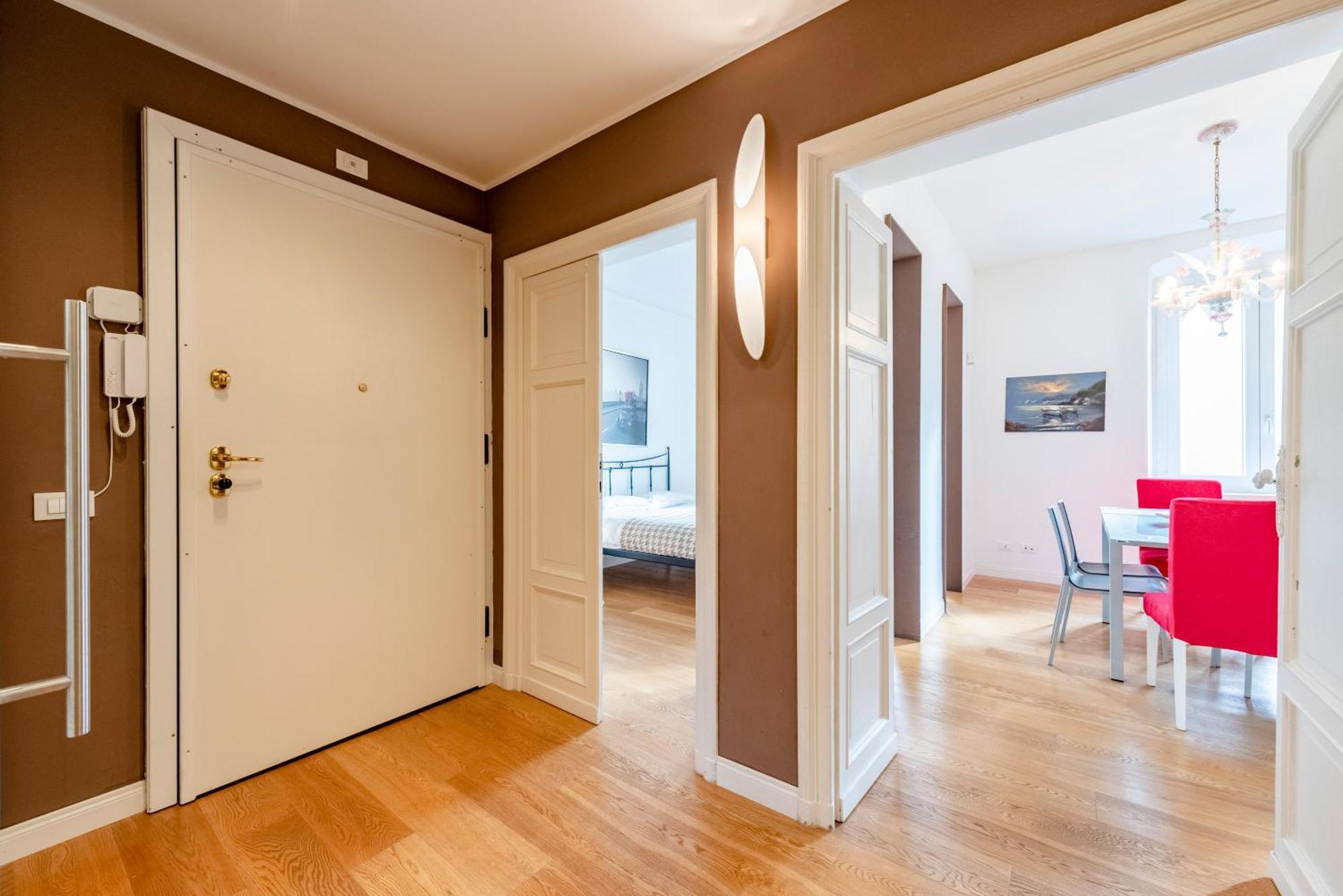 Joivy Family Friendly Apt For 6, Near Royal Palace Museum ジェノヴァ エクステリア 写真