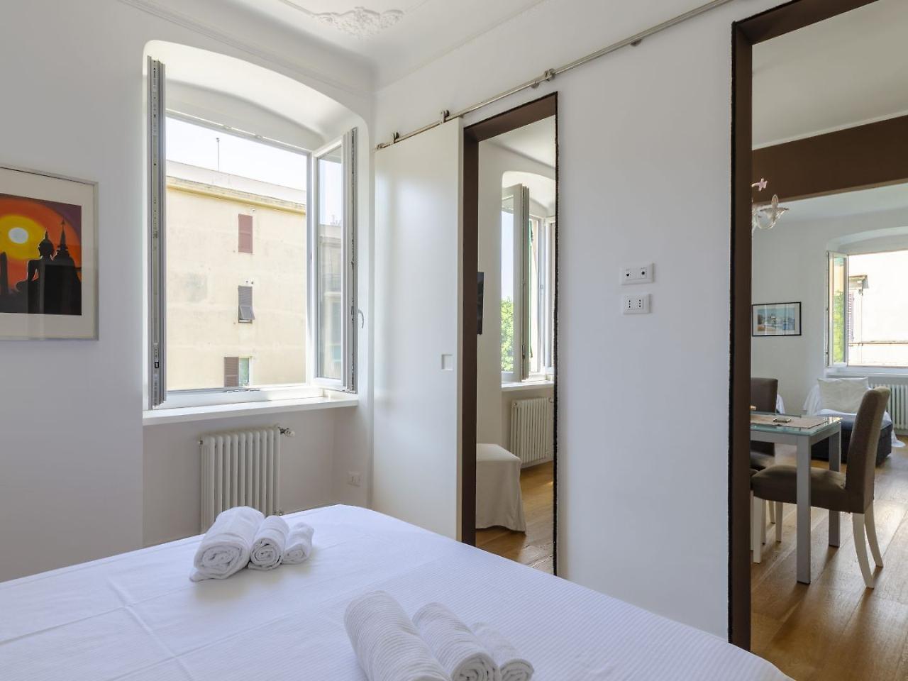 Joivy Family Friendly Apt For 6, Near Royal Palace Museum ジェノヴァ エクステリア 写真